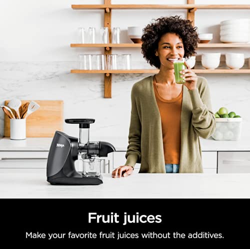Ninja Cold Press Juicer, NeverClog Powerful Compact Slow Juicer with Total Pulp Control, XL Pulp Container and Juice Jug, Easy to Clean, JC151C (Canadian Version)