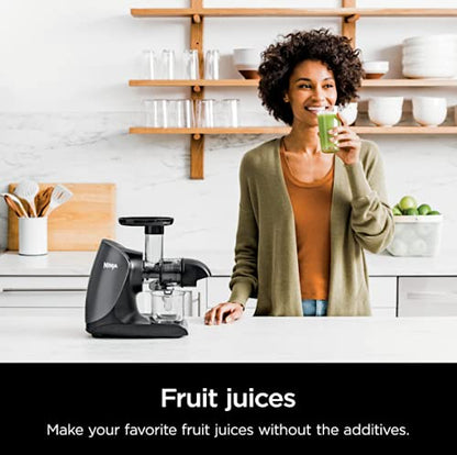 Ninja Cold Press Juicer, NeverClog Powerful Compact Slow Juicer with Total Pulp Control, XL Pulp Container and Juice Jug, Easy to Clean, JC151C (Canadian Version)