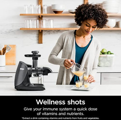 Ninja Cold Press Juicer, NeverClog Powerful Compact Slow Juicer with Total Pulp Control, XL Pulp Container and Juice Jug, Easy to Clean, JC151C (Canadian Version)